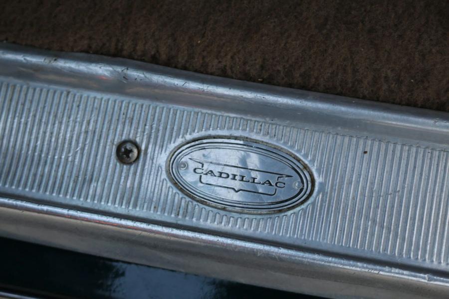 Детали интерьера Cadillac DeVille 9-passenger Station Wagon by WISCO (B9114767) 1969 года  (фото 108 из 147)